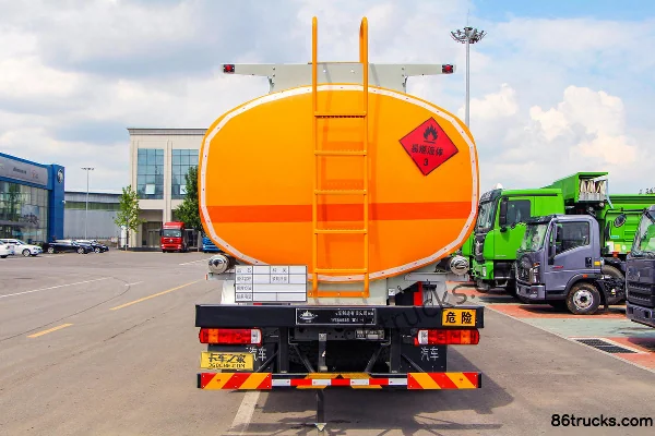 Sinotruk HOWO TX 350 hp 8X4(12 wheels) Oil Tanker (Daiyang Brand) Body (1) | 86Trucks