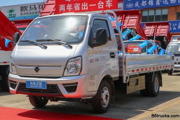 Ouling V5 Deluxe Edition 1.6L CNG 105hp 4X2(6 wheels) 4.005m single row flatbed light truck (China VI) Exterior (3) | 86Trucks