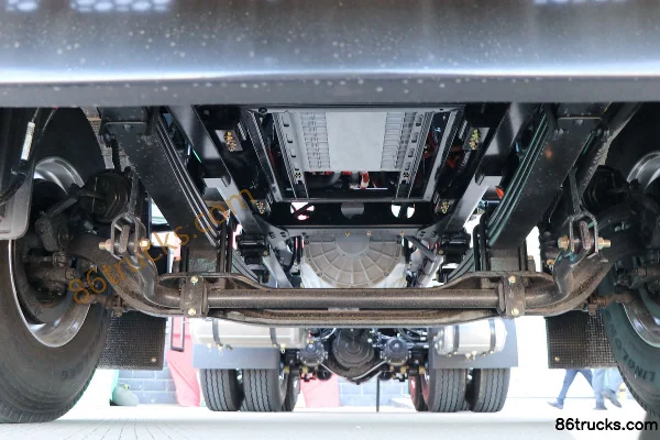 Changzheng Auto Q1 6X4(10 wheels) battery-swap pure electric tractor truck (CATL) 282kWh Chassis (1) | 86Trucks