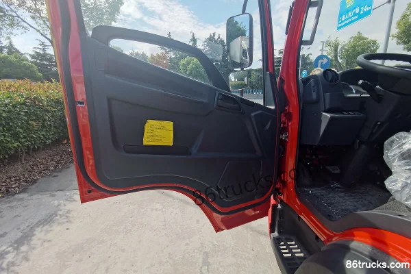 FAW Jiefang Hu VH Lightweight Edition 160hp 4X2(6 wheels) 4.16m single-row flatbed light truck (China VI)(7-speed) Cab (2) | 86Trucks