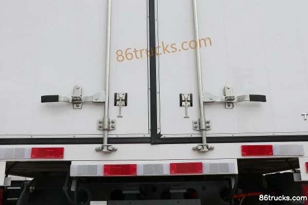 BYD T5D 4.5T 4.03m Single Row Pure Electric Van Light Truck 85kWh 4X2(6 wheels) Body (2) | 86Trucks