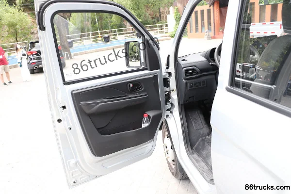 Ankai Shenqi PLUS Luxury 1.8L 139hp 4X2(6 wheels) Gasoline 3.01m Double Row Flatbed Mini Truck (China VI) Cab (1) | 86Trucks