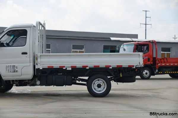 Kama K23 113 hp 4X2(6 wheels) 3.05m Single Row Flatbed Mini Truck (China VI) Body (2) | 86Trucks