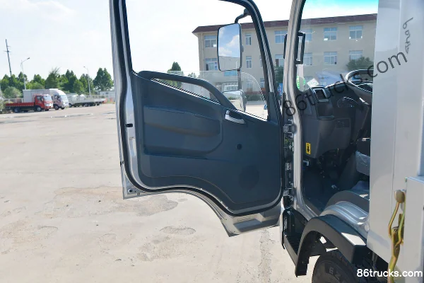 Kama Kaijie M3 2.2L 95hp 4X2(6 wheels) CNG 4.16m Single-row Flatbed Light Truck (China VI) Cab (2) | 86Trucks