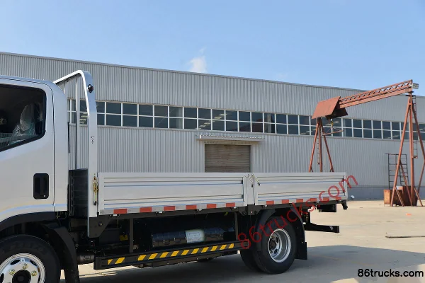 Kama Kaijie M3 2.2L 95hp 4X2(6 wheels) CNG 4.16m Single-row Flatbed Light Truck (China VI) Body (1) | 86Trucks