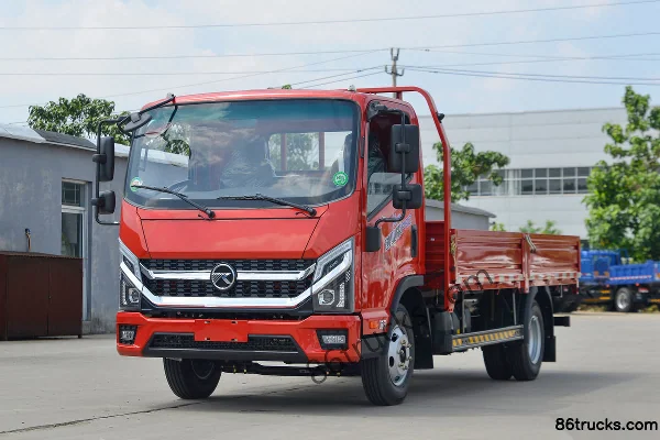 Kama Kaijie M3 95 hp 4X2(6 wheels) 4.2m Single Row Stake Truck Light Truck Exterior (3) | 86Trucks