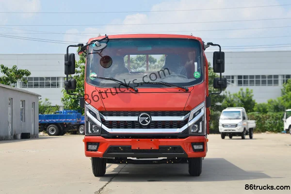 Kama Kaijie M3 95 hp 4X2(6 wheels) 4.2m Single Row Stake Truck Light Truck Exterior (2) | 86Trucks