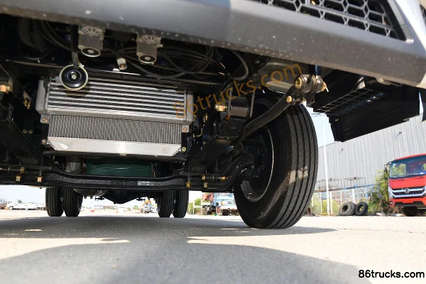 Kama Kaijie M3 130 hp 4X2(6 wheels) 4.2m Single Row Van Light Truck Chassis (3) | 86Trucks