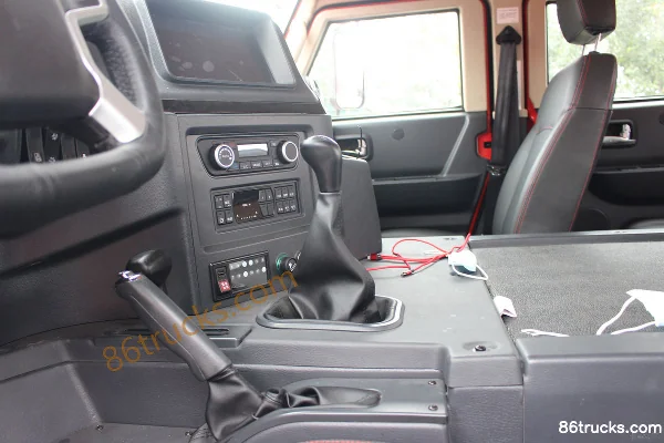 Dongfeng Mengshi Nixing 500 4.0T Diesel 195hp Four-wheel Drive Automatic Double Row Pickup Chassis (3) | 86Trucks
