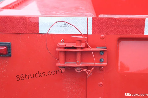 Dongfeng Mengshi Nixing 500 4.0T Diesel 195hp Four-wheel Drive Automatic Double Row Pickup Official Photos (2) | 86Trucks