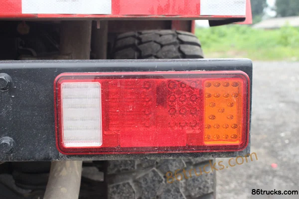 Dongfeng Mengshi Nixing 500 4.0T Diesel 195hp Four-wheel Drive Automatic Double Row Pickup Official Photos (1) | 86Trucks