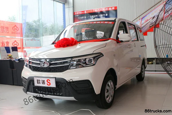 Changan Ouno S édition 2021 ZhiXiang 107 ch 1,5 L fourgonnette 5 places (China VI) Extérieur (3) | 86Trucks