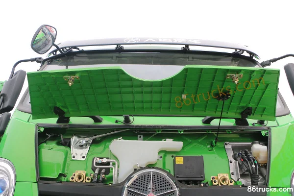 Dayun Zhisheng Medium Truck 245hp 6X2(8 wheels) 4.8m dump truck (China VI) Chassis (1) | 86Trucks