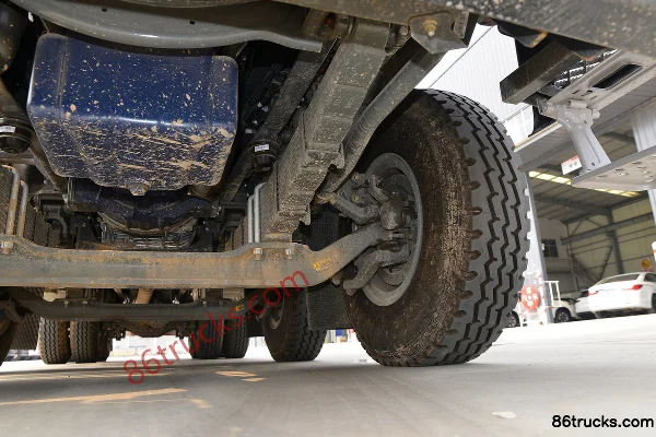 Sinotruk HOWO TX Heavy Truck 410 hp 8X4(12 wheels) 6.5m LNG Dump Truck (China VI) Chassis (3) | 86Trucks