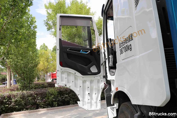 SAIC Hongyan GenlyonH6 tracteur routier 500 ch 6X4(10 roues) GNL (China VI) Cabine (2) | 86Trucks