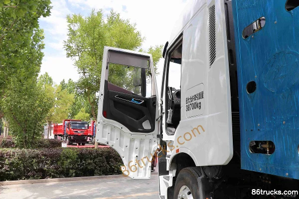 SAIC Hongyan GenlyonH6 tracteur routier 500 ch 6X4(10 roues) GNL (China VI) Cabine (1) | 86Trucks