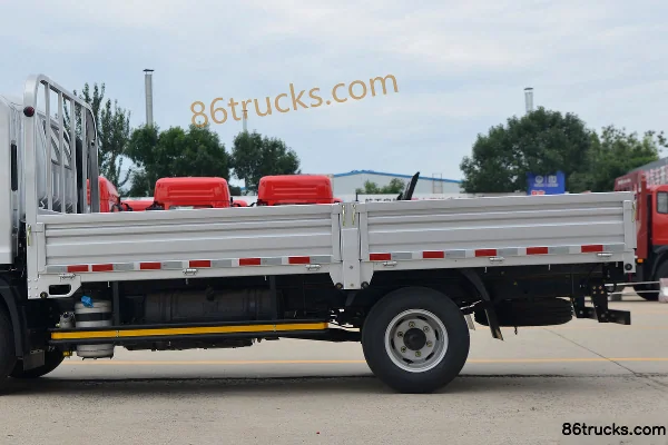 FAW Jiefang Lingtu 130 hp 4X2(6 wheels) 4.2m Single Row Flatbed Light Truck (China VI) Body (2) | 86Trucks