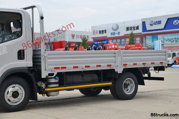 FAW Jiefang Lingtu 130 hp 4X2(6 wheels) 4.2m Single Row Flatbed Light Truck (China VI) Body (1) | 86Trucks