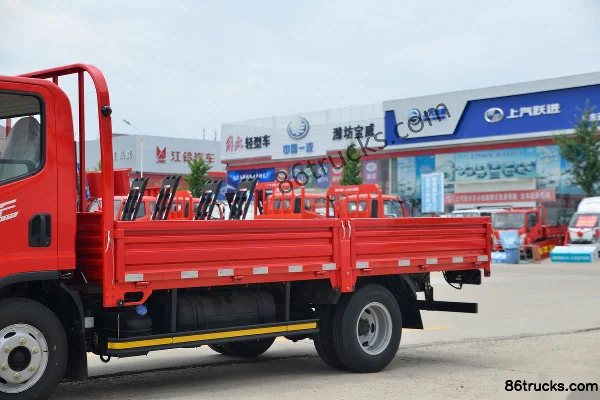 FAW Jiefang J6F 150 hp 4X2(6 wheels) 4.2 m single-row flatbed light truck (mid-body) (1) | 86Trucks