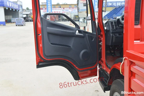 FAW Jiefang J6F 130 hp 4X2(6 wheels) 4.2m Single Row Flatbed Truck Cab (2) | 86Trucks