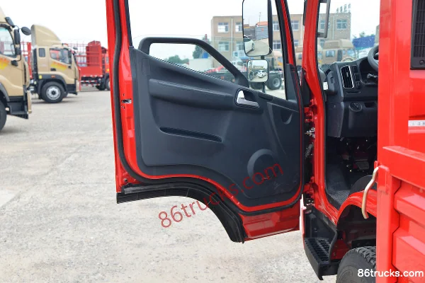 FAW Jiefang J6F 130hp 4X2(6 wheels) 4.16m Single Row Flatbed Light Truck Cab (2) | 86Trucks