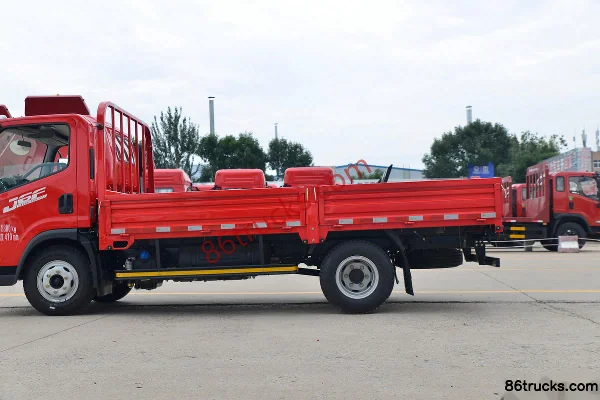 FAW Jiefang J6F 190hp 4X2(6 wheels) 6.2m Semi Row Van Light Truck Body (2) | 86Trucks