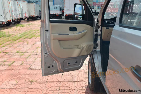 Changan Kuayue Xinbao T5 Standard Edition 1.5L Gasoline 112hp 4X2(6 wheels) 2.535m Double Row Van Mini Truck (Single Rear Wheel)(China VI) C