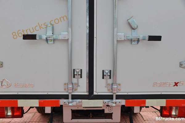 Changan Kuayuewang X5 PLUS Comfort Edition 116hp 4X2(6 wheels) 3.035m Double Row Van Truck (China VI) Body (3) | 86Trucks