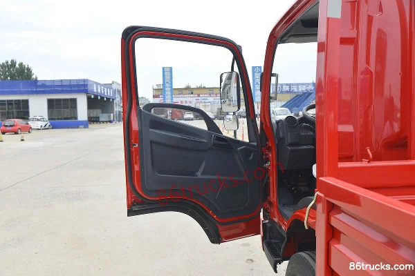 FAW Jiefang Hu VN 132 hp 4X2(6 wheels) 4.16m Single Row Flatbed Light Truck (China VI) Cab (1) | 86Trucks