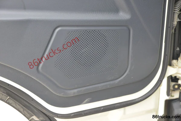 FAW Jiefang Hu VN 150 hp 4X2(6 wheels) 3.82m Row Half Flatbed Light Truck (China VI) (Fast Gear 8-speed) Cab (3) | 86Trucks