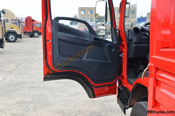 FAW Jiefang Hu VN 132 hp 4X2(6 wheels) 4.16m Single Row Flatbed Light Truck (6-speed) Cab (2) | 86Trucks