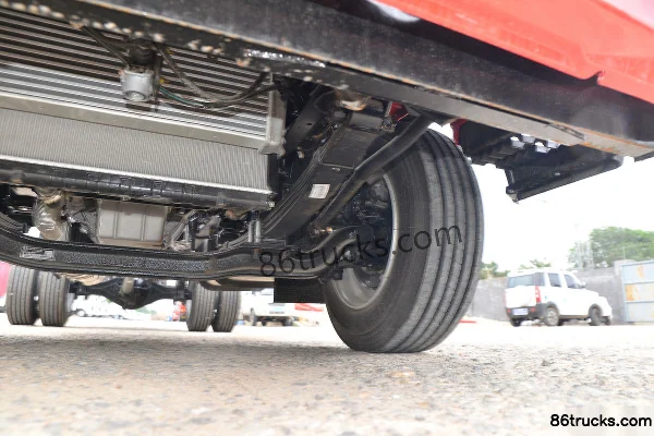 FAW Jiefang Tiger VH 170hp 4X2(6 wheels) 5.2m Single Row Flatbed Cargo Truck Chassis (3) | 86Trucks
