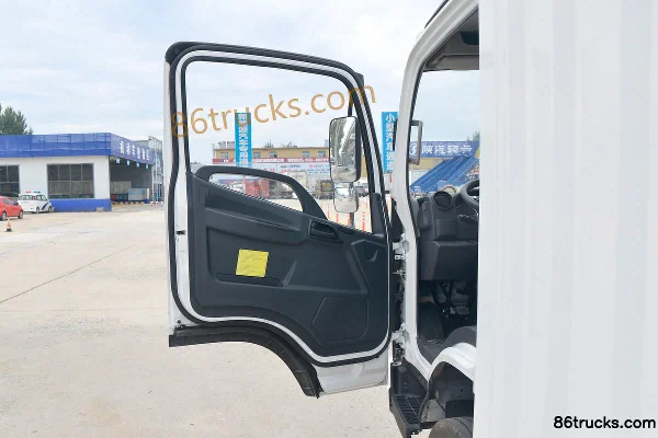 FAW Jiefang Hu VN 132 hp 4X2(6 wheels) 4.16m Single Row Van Light Truck Cab (1) | 86Trucks