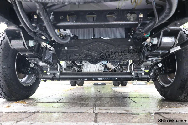 Foton Xiangling M2 Confort 1,6 L 122 ch 4X2(6 roues) essence camion plateau micro à ridelles 3,1 m Châssis (1) | 86Trucks