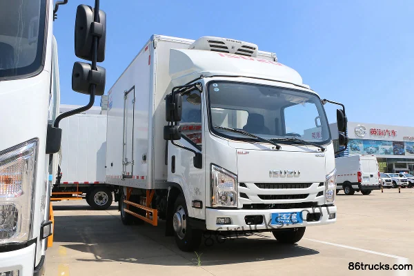 Jiangxi Isuzu Yifang EC5 116 ch 4X2(6 roues) 4,02 m camion frigorifique Extérieur
