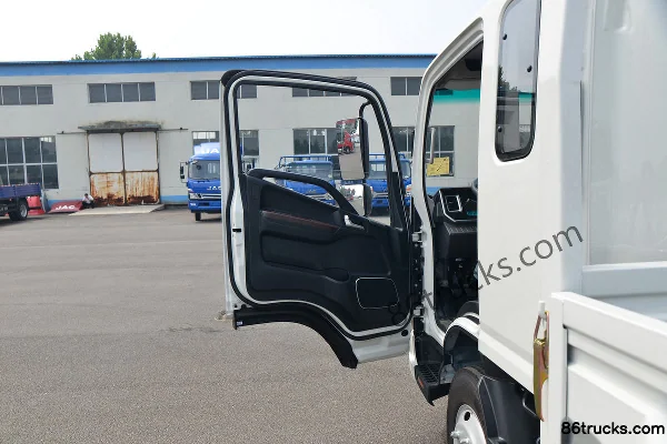 JAC Shuailing S6 130 hp 4X2(6 wheels) 3.85m Single Row Flatbed Light Truck (China VI) Cab (1) | 86Trucks