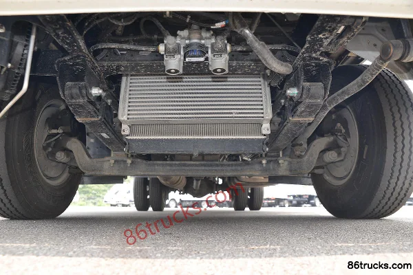 JAC Shuailing E medium body 160 hp 4X2(6 wheels) 4.18m single-row flatbed light truck (China VI) Chassis (1) | 86Trucks