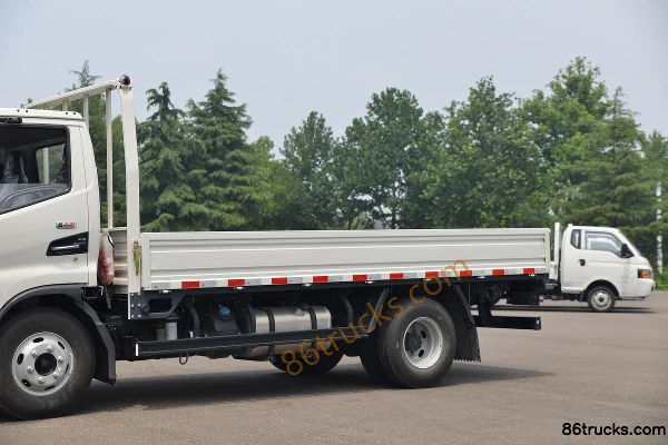 JAC Shuailing E medium body 160 hp 4X2(6 wheels) 4.18m single-row flatbed light truck (China VI) (1) | 86Trucks