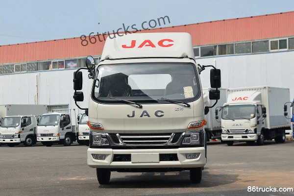 JAC Junling V6 130 hp 4X2(6 wheels) 4.18m Single Row Grille Van Light Truck Exterior (2) | 86Trucks