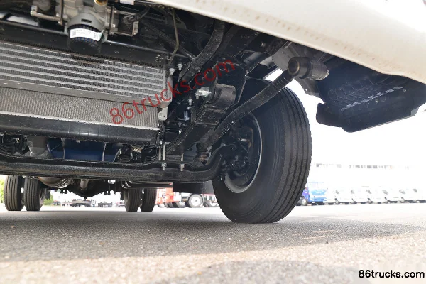 JAC Junling V6 129 hp 4X2(6 wheels) 4.18m Single Row Flatbed Light Truck Chassis (3) | 86Trucks