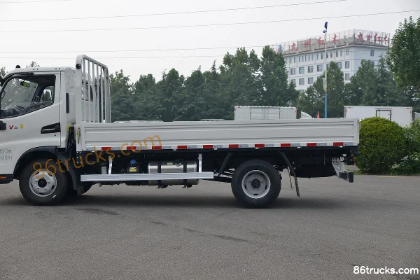 JAC Junling V6 129 hp 4X2(6 wheels) 4.18m Single Row Flatbed Light Truck Body (2) | 86Trucks