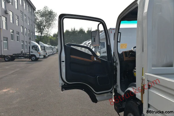 JAC Junling A8 160 ch 4X2(6 roues) 4,18 m camion plateau monoplace (rapport de pont 4,33) Cabine (1) | 86Trucks