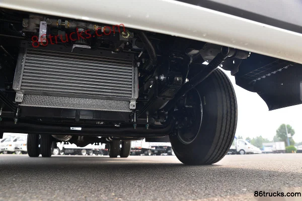 JAC Shuailing S7 160 hp 4X2(6 wheels) 3.85m semi-crew flatbed light truck (China VI) Chassis (3) | 86Trucks