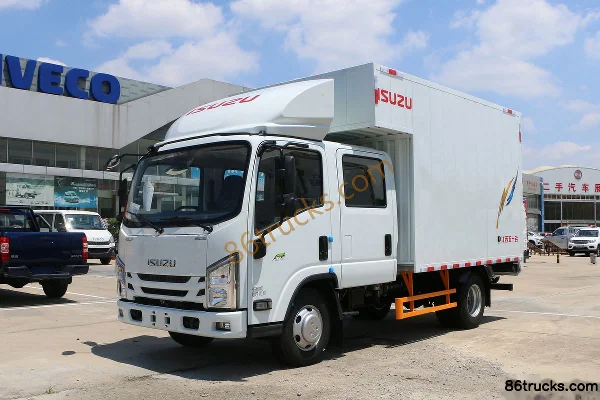 Jiangxi Isuzu Yifang ES7 Standard 170hp 4X2(6 wheels) 3.68m Semi-row Van Light Truck (China VI) Exterior (3) | 86Trucks