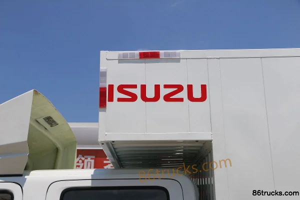 Jiangxi Isuzu Yifang ES7 Standard 170hp 4X2(6 wheels) 3.68m Semi-row Van Light Truck (China VI) Body (2) | 86Trucks