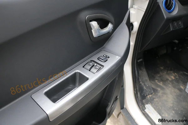 ZhiLan Auto ZhiLan Elf E7 5.395m Electric Cargo Van 46.36kWh Cab (3) | 86Trucks