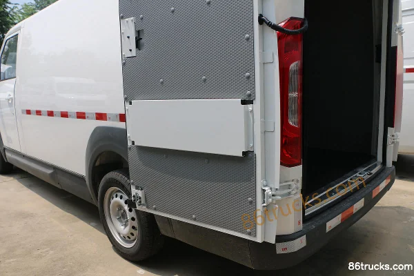 ZhiLan Auto ZhiLan Elf E7 5.395m Electric Cargo Van 46.36kWh Cargo Box (3) | 86Trucks