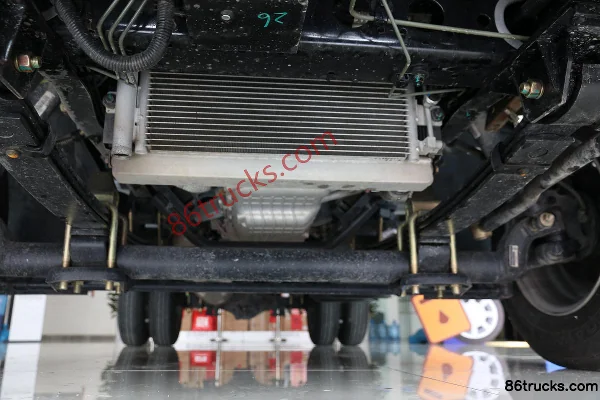 Ouling Jinlika II 2.0L 150 ch 4X2(6 roues) Essence Camion plateau simple cabine 4,13 m (China VI) Châssis (3) | 86Trucks