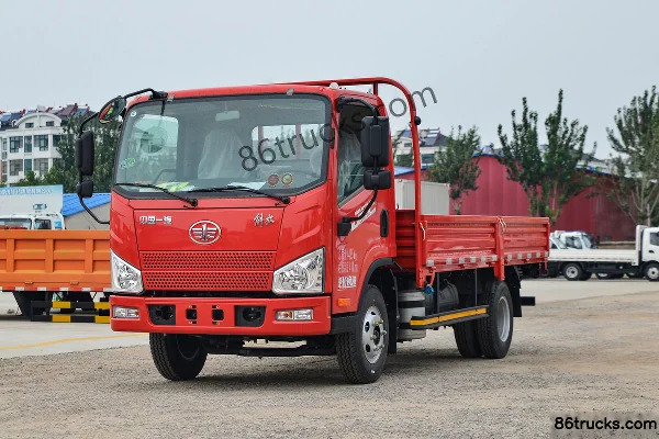 FAW Jiefang J6F 130hp 4X2(6 wheels) 4.16m Single Row Flatbed Light Truck Exterior (3) | 86Trucks