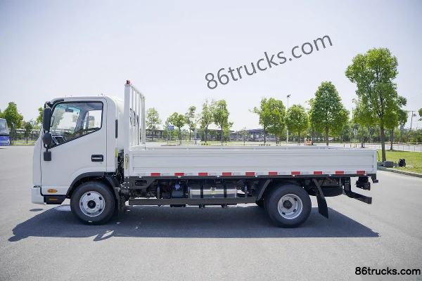JAC Junling S6 130hp 4X2(6 wheels) 4.18m single-row flatbed light truck (China VI) Body (1) | 86Trucks